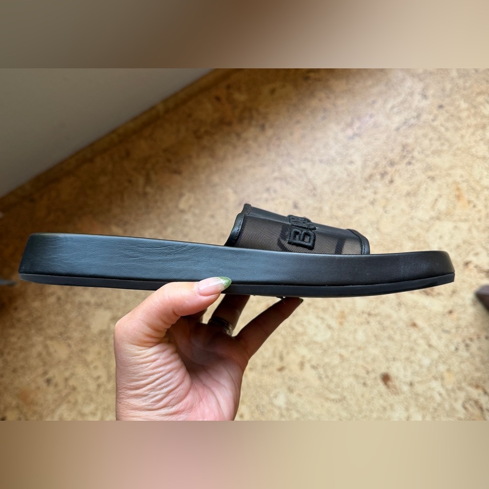 Burberry ‘Buckingham’ Mesh & Leather Logo Slides - Picture 10 of 14